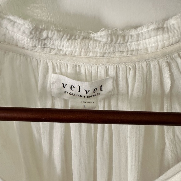 Embroidered cotton blouse size large by Velvet - Picture 3 of 5